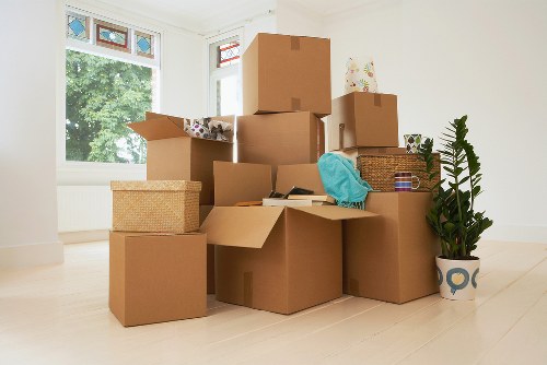 Local storage facility access and loading convenience in Hounslow